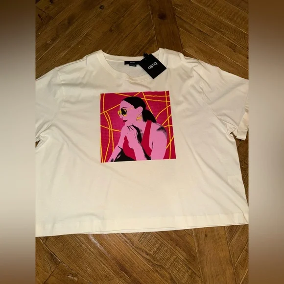 GSTQ God Save The Queen boxy top “if it’s not Fun, I don’t want to do it” 2X NWT - Picture 9 of 13